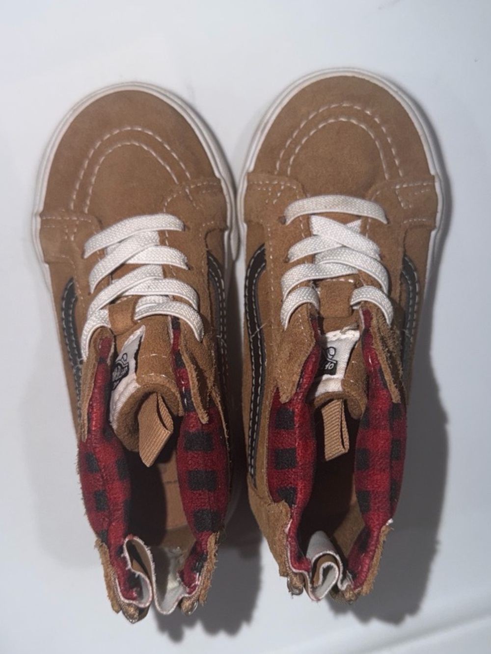 Kids High-Top Sneakers in Brown with Red Plaid Lining